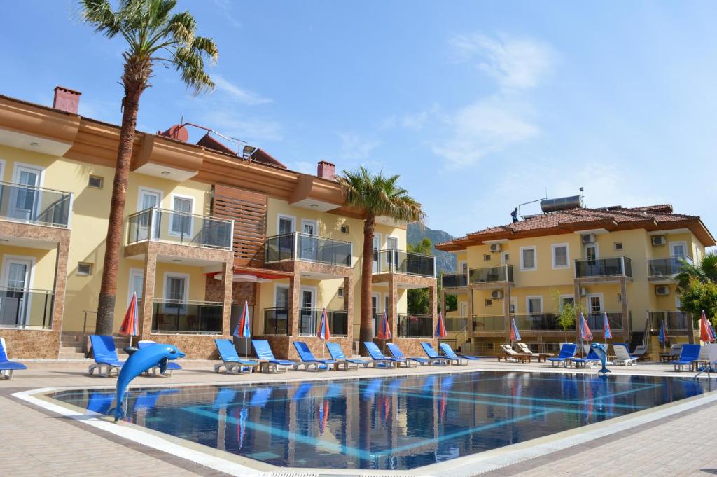 Yalcin Hotel & Villas