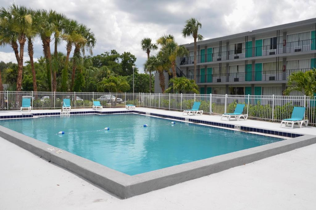 Altamonte Springs Hotel and Suites